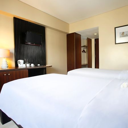 Hotel Santika Kuta Kuta  Room photo